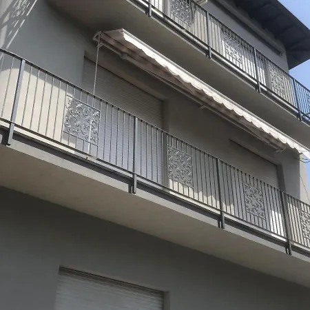 펜션 Nuova Nonna Prassede Con Giardino E Posto Auto *