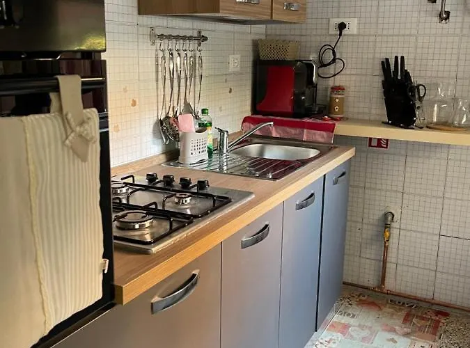 펜션 Nuova Nonna Prassede Con Giardino E Posto Auto 레코