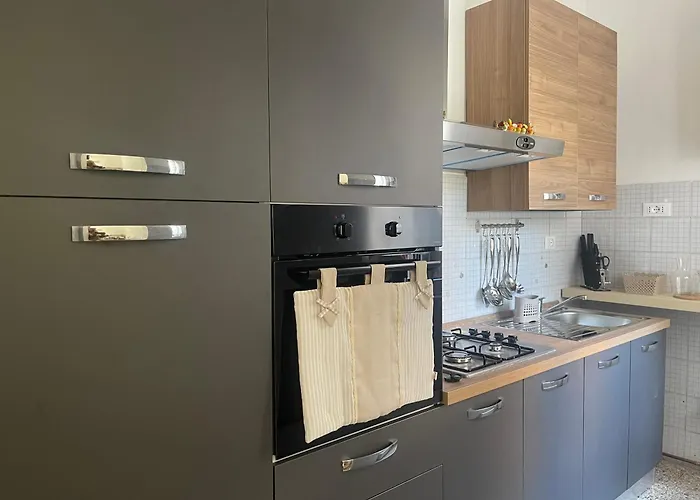 펜션 Nuova Nonna Prassede Con Giardino E Posto Auto *