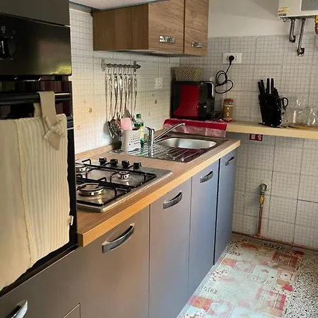 Vakantiehuis Nuova Nonna Prassede Con Giardino E Posto Auto Lecco